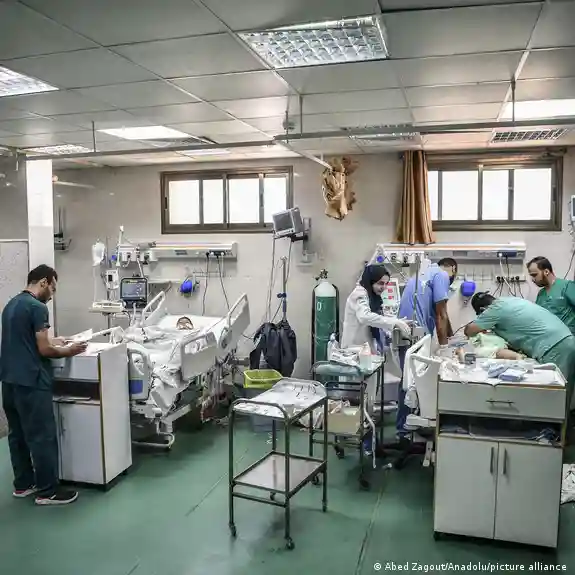 La OMS Alerta: Crisis de Salud Persiste en Gaza con 22 Ataques a Instalaciones Médicas