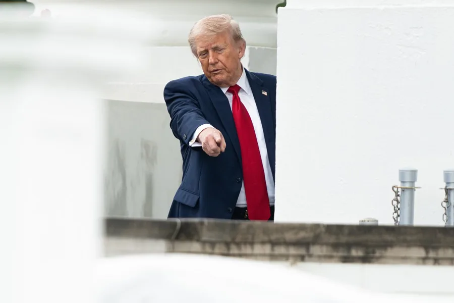 Trump Asegura la Repatriación Inmediata de Uranio Enriquecido a EE.UU. para su Destrucción