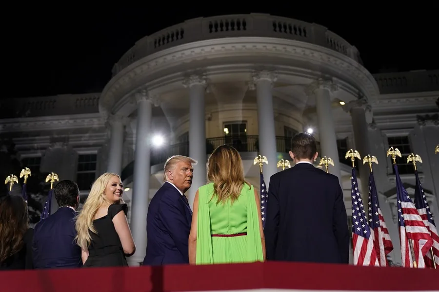 IRS Limitado en Investigaciones a Trump, Familia y Negocios