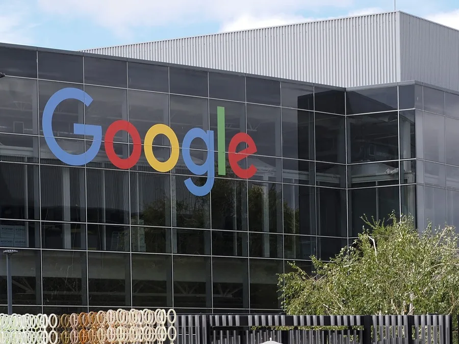 Acusación contra empleado de Google: Uso indebido de información privilegiada para obtener ganancias en Polymarket