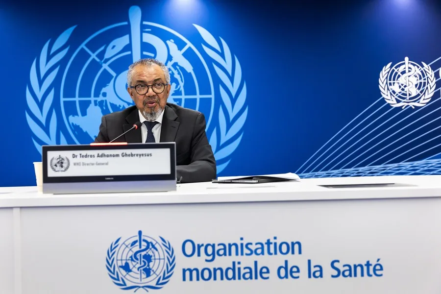 La OMS Evalúa el Riesgo del Brote de Ébola: Bajo a Nivel Mundial, Alto en Áreas Específicas