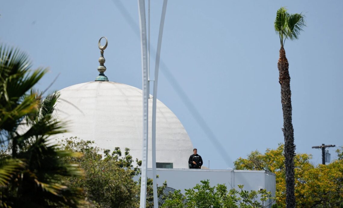 Ataque en Mezquita de San Diego Neutralizado, Confirma la Policía