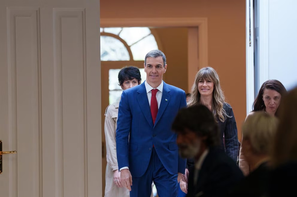 Investigación de la Guardia Civil: Cátedra de Begoña Gómez sin Anormalidades, Aunque Detectan Pagos Irregulares en Software