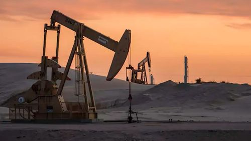 Precios del Petróleo se Desploman ante Posible Acuerdo entre Estados Unidos e Irán