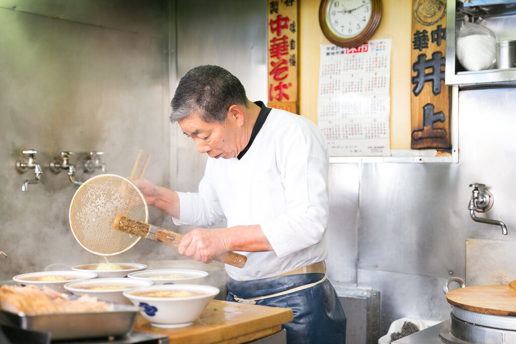 Crisis en el Mundo del Ramen: Aumento de Quiebras en Japón Debido a la Barrera de los 1.000 Yenes