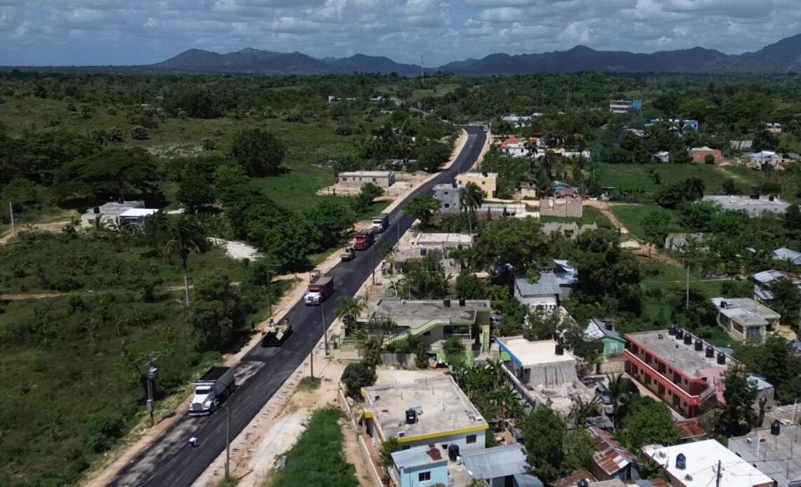 Circunvalación de La Ceiba entra en la fase final de asfaltado por orden presidencial