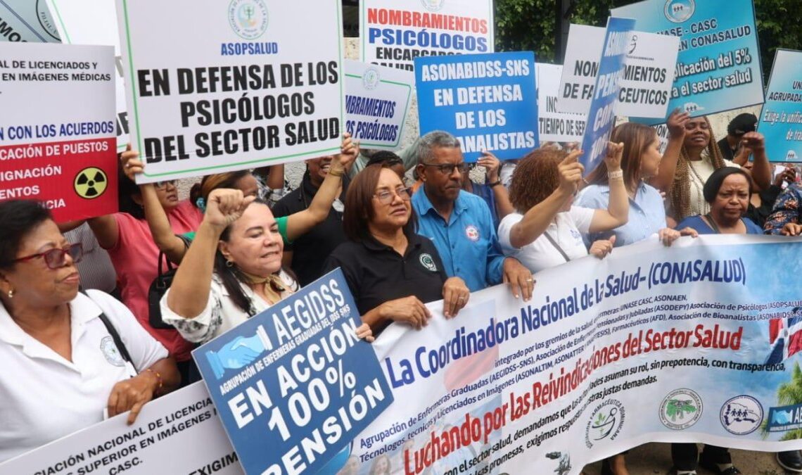Sector Salud y SNS acuerdan reunión en dos semanas tras manifestación