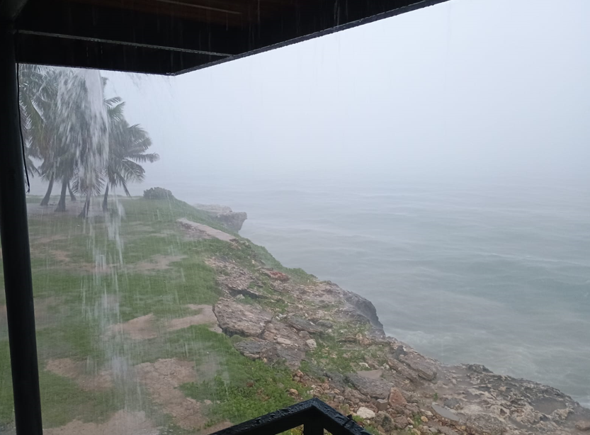 Intensas lluvias y tormentas eléctricas azotan el Gran Santo Domingo, según pronóstico de Indomet