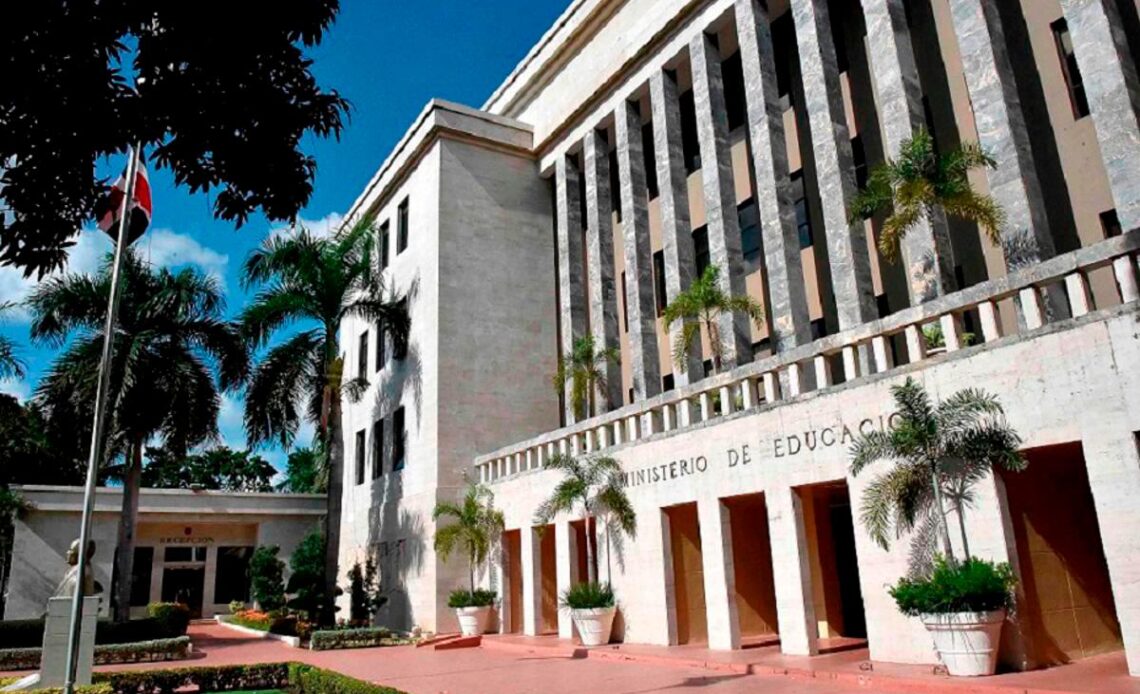 Evaluación de Desempeño Docente: Comisión Nacional Rectora Reporta Avance del 73% en la Sexta Etapa