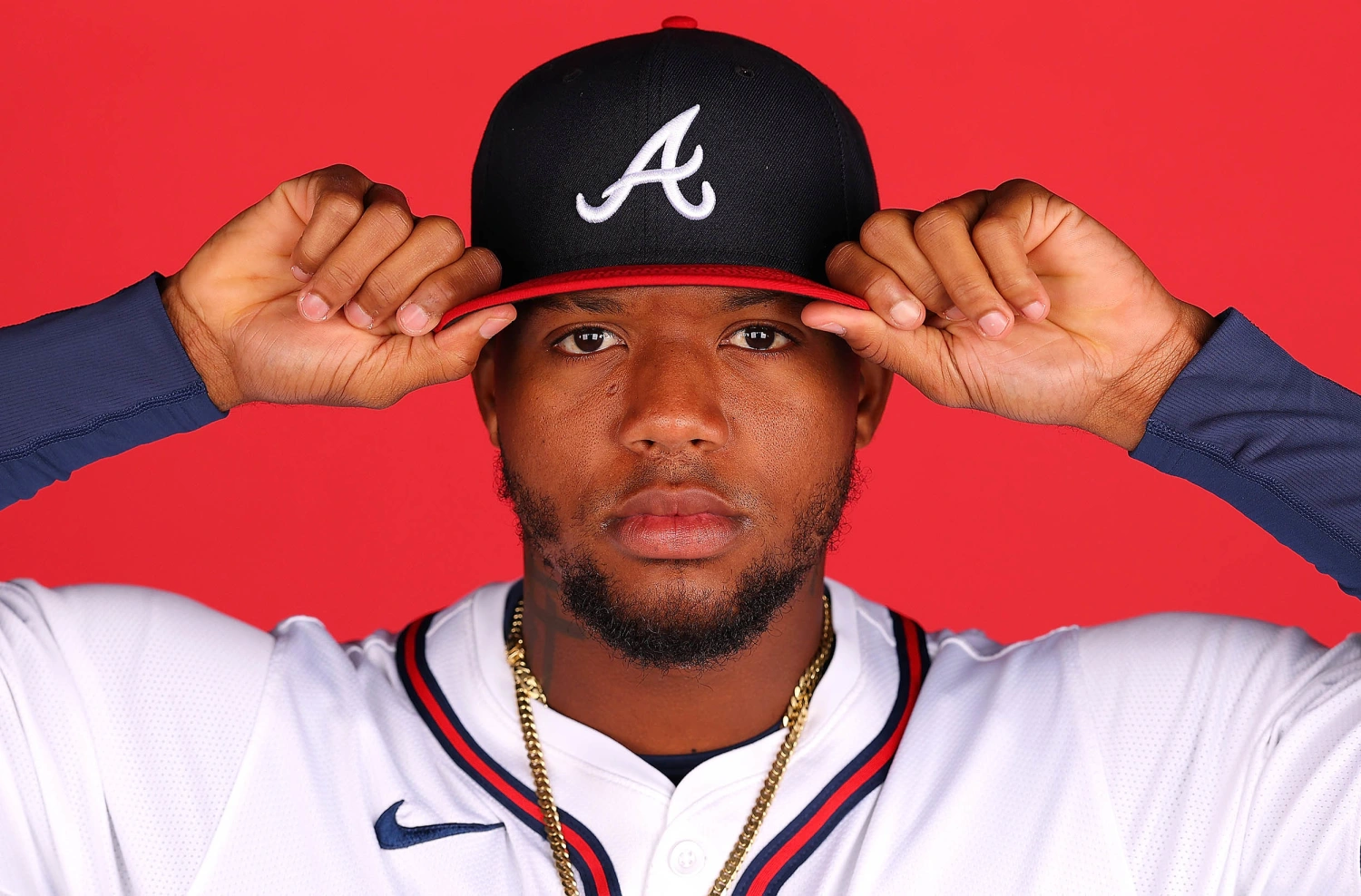 Acuña Jr. Destaca en la Victoria Número 40 de los Bravos