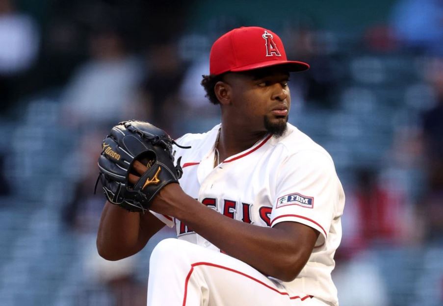 José Soriano Lidera el Ranking Latino de ESPN por Sexta Semana