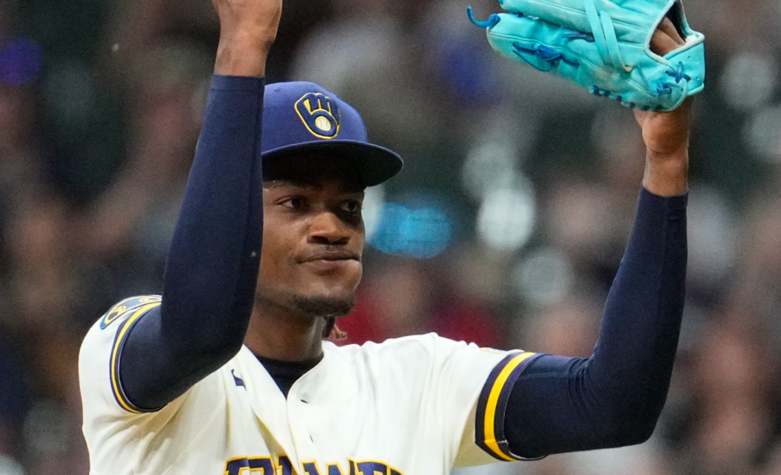Abner Uribe Ofrece Disculpas Tras Celebración Considerada Irrespetuosa Frente a Cardenales