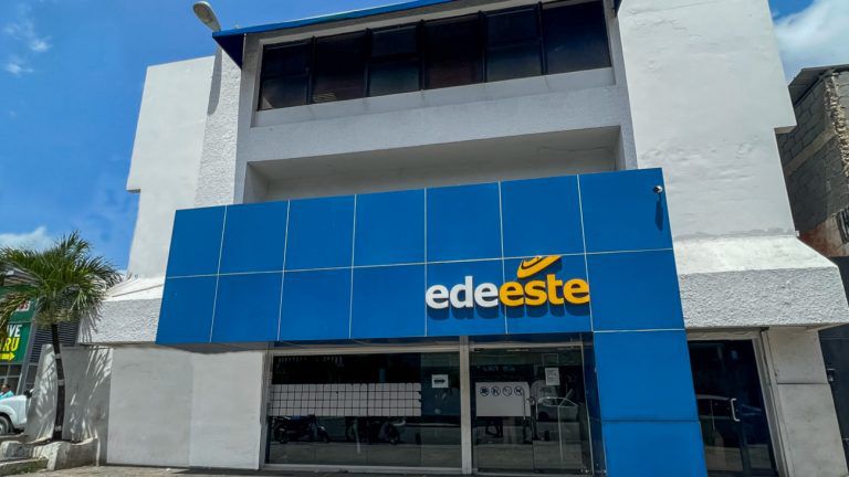 Edeeste Impulsa Proyecto para Reforzar Redes Eléctricas y Alumbrado en La Victoria