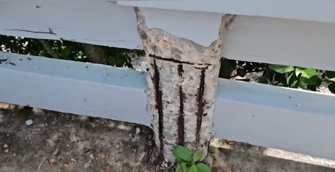 Preocupación por el estado crítico de los puentes peatonales en Samaná