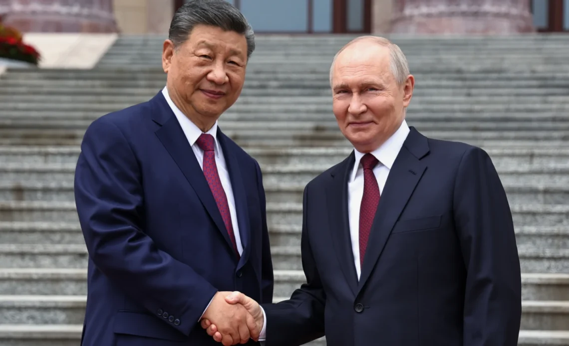 Putin y Xi Celebran Vínculos Sólidos y Expansión del Comercio Energético