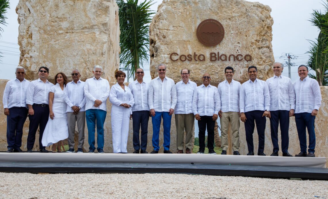 Abinader Revela Plan de Transformación para Boca Chica con Inversión que Supera los RDNULL Mil Millones
