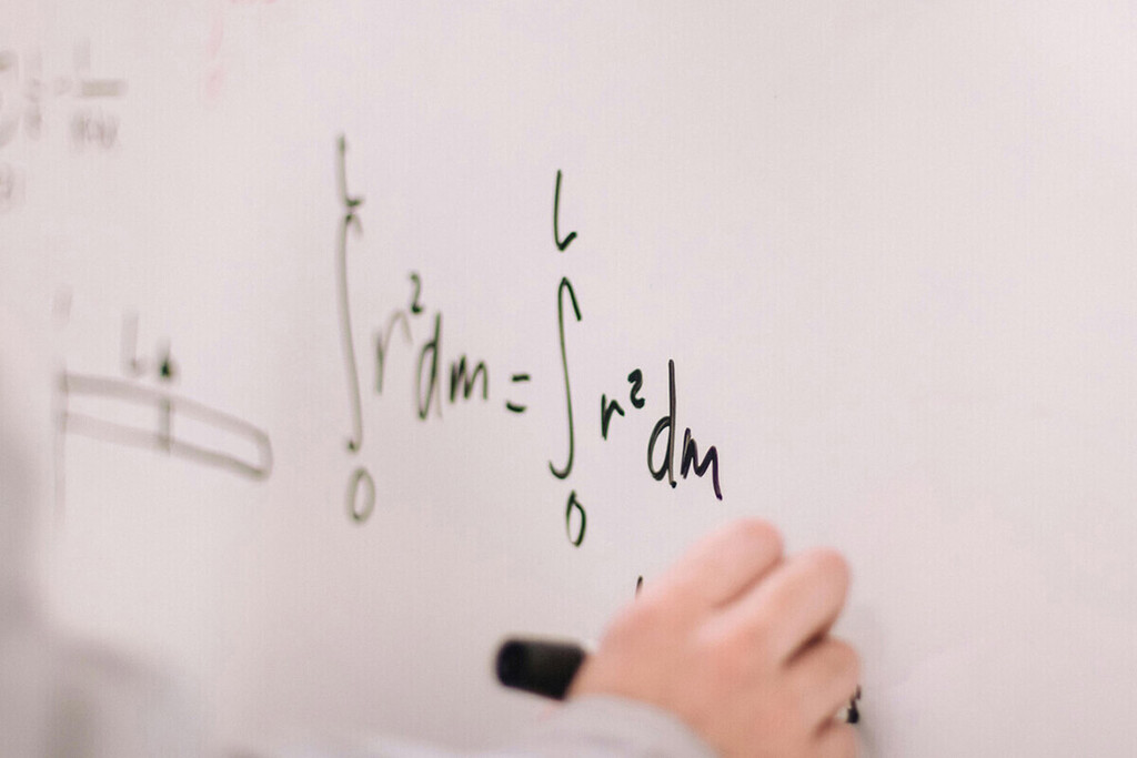 Inteligencia Artificial Resuelve Problema Matemático Planteado Hace 80 Años