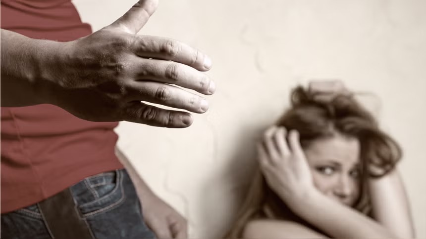 Casi la mitad de las denuncias por violencia doméstica en RD involucran a ex parejas