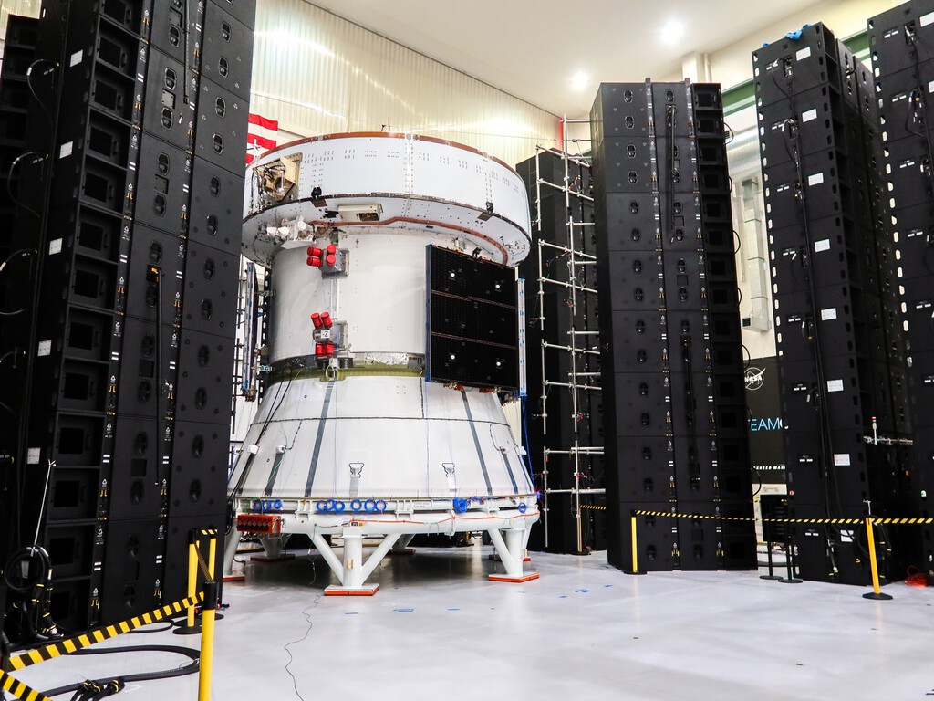 El Módulo Europeo de Orion se somete a pruebas acústicas extremas para la misión Artemis III