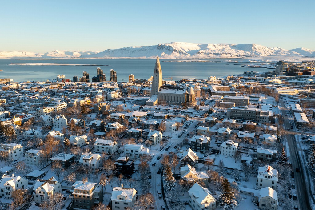 Islandia Consolida la Semana Laboral de Cuatro Días Tras Siete Años de Implementación Exitosa