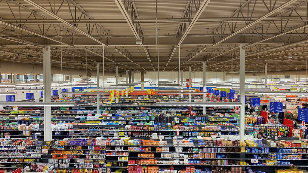 El Declive del Hipermercado: Auge de los Supermercados y Cambios en los Hábitos de Consumo