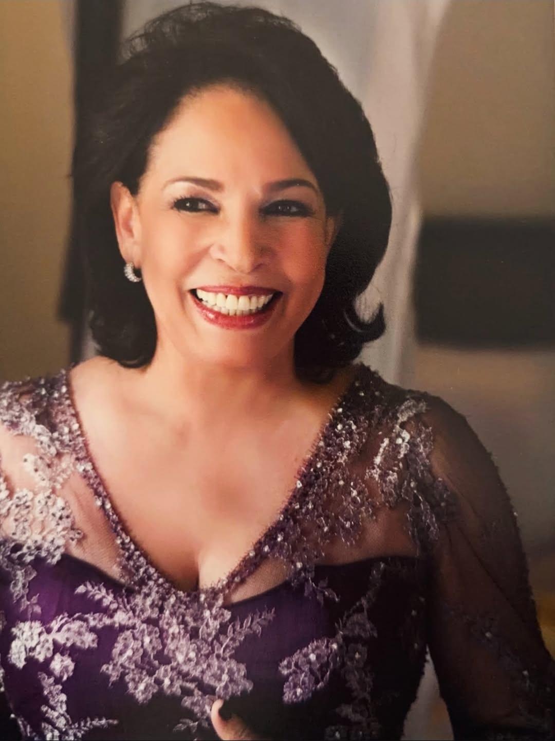 Celinés Toribio comunica el deceso de su madre, Dalila Almánzar, en el Día de las Madres