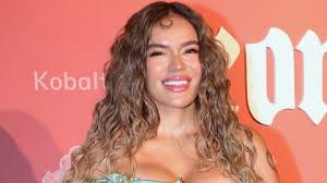Karol G Envía Mensaje al Presidente Electo de Colombia