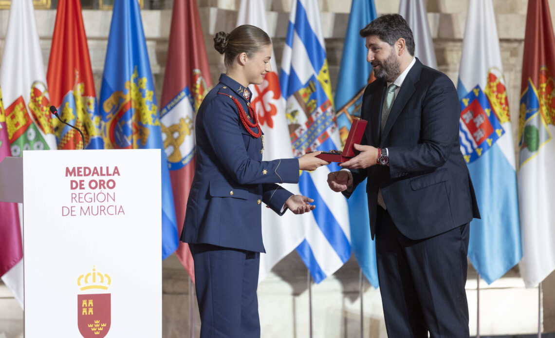 La Princesa Leonor Concluye su Etapa de Formación Militar en Murcia