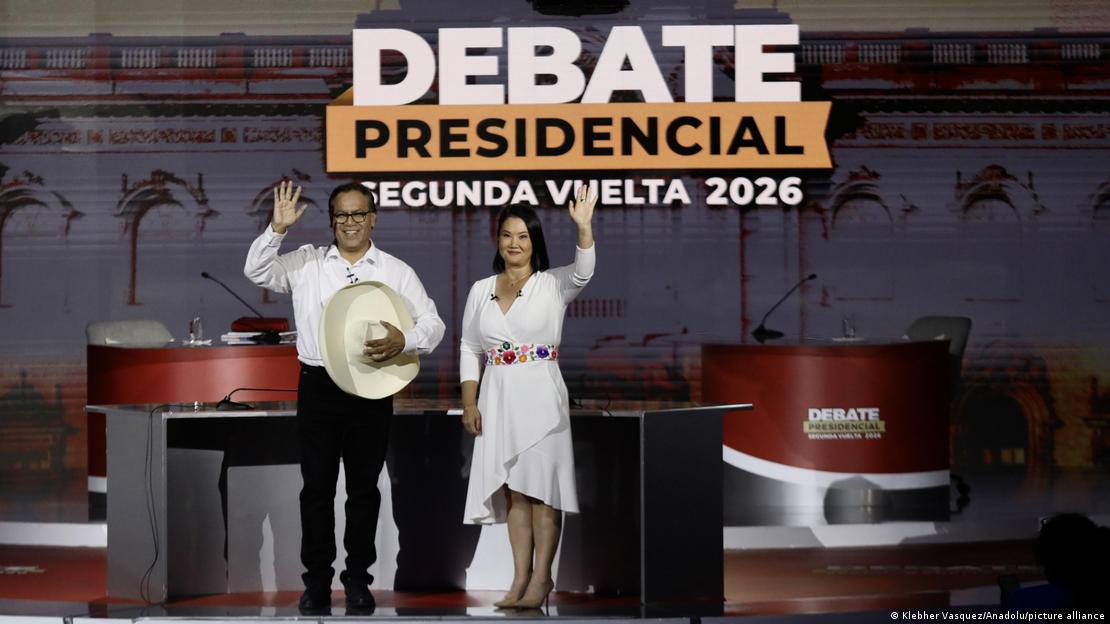 Perú se prepara para elegir a su noveno presidente en una década en una contienda de segunda vuelta