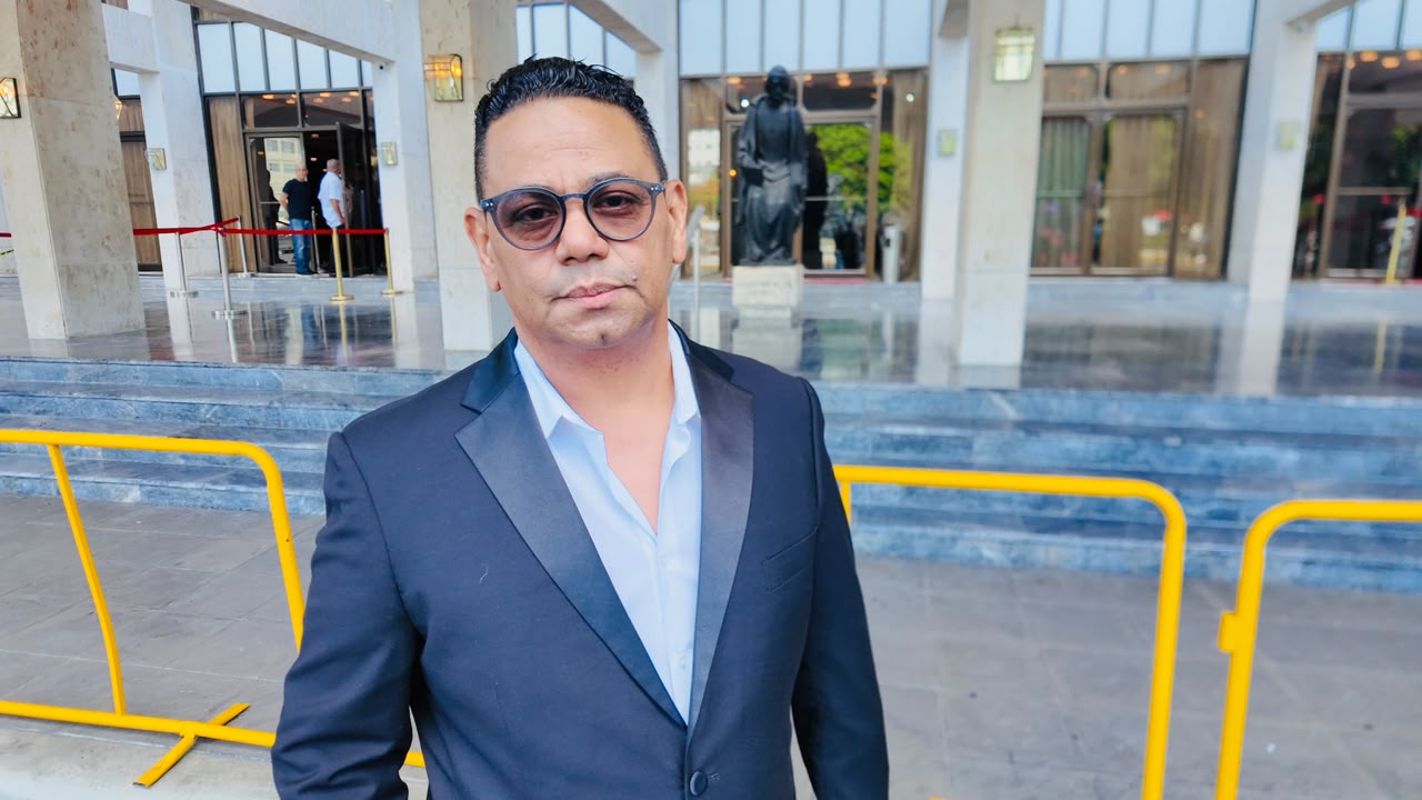 Pablo Martínez lamenta profundamente el fallecimiento de Alex Bueno, declarando que la música dominicana está de luto
