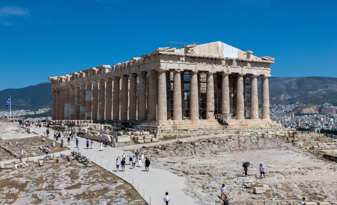 El Partenón de Atenas revela su fachada occidental restaurada tras dos siglos