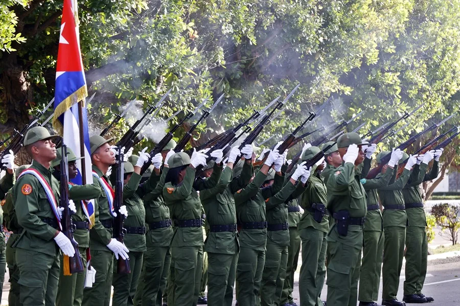 Cuba Fortalece Defensa Popular Ante Amenaza de Intervención Militar Estadounidense