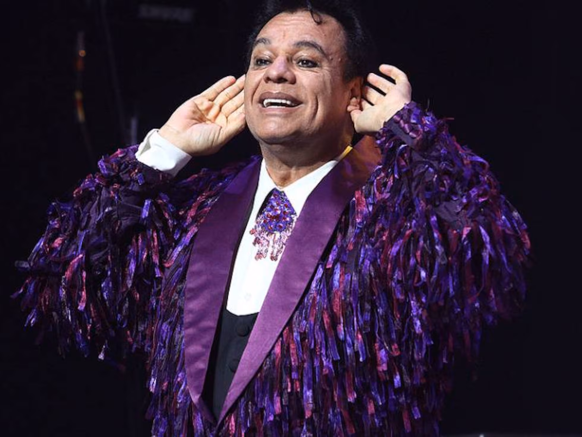 Anuncian Película Biográfica de Juan Gabriel Dirigida por el Cineasta de ''La Oficina''