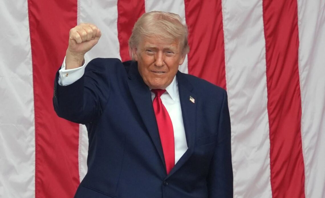 Trump Anuncia Acuerdo de Paz con Irán y Reapertura del Estrecho de Ormuz