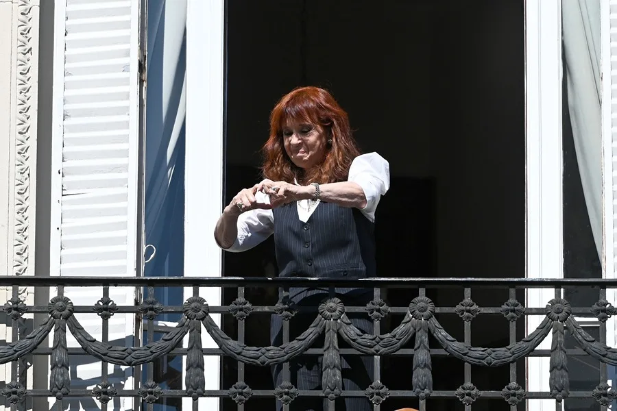 El peronismo reitera su respaldo a Cristina Fernández un año después de su condena