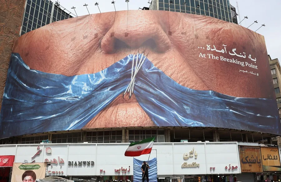 Irán Reconsiderará Diálogo con EE.UU. Tras Escalada de Ataques Recientes