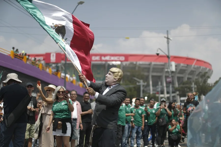 La Antesala del Mundial en México: Celebración, Seguridad Reforzada y Disparidad Social
