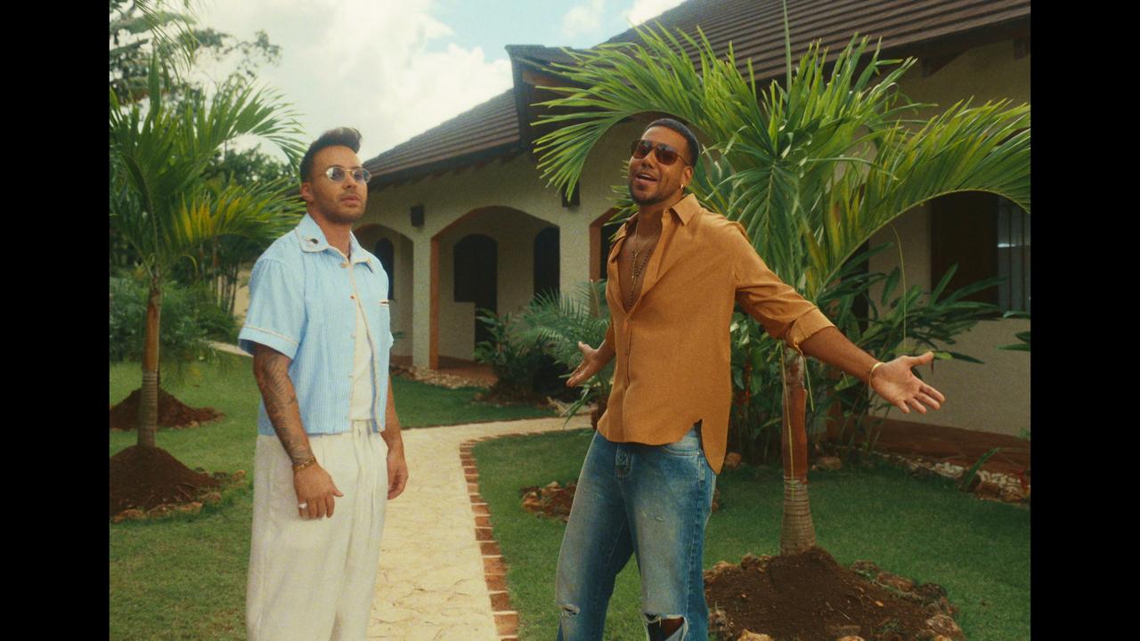 Fefita ''La Grande'' se une a Romeo Santos y Prince Royce en el estreno del videoclip ''Ay! San Miguel''