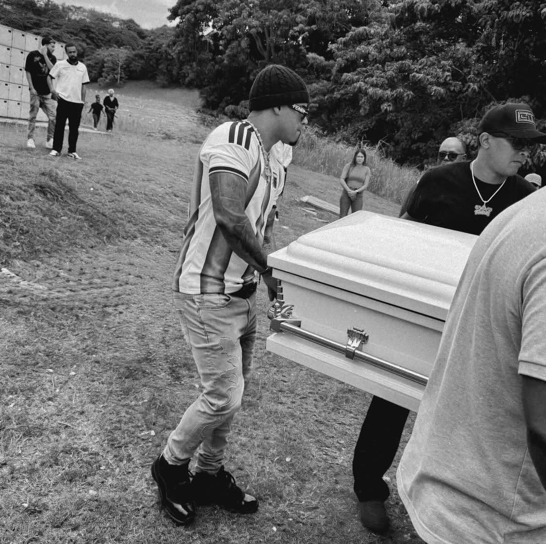 Michael Flores Despide a su Sobrina en un Último Adiós