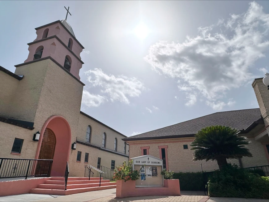 Monja liberada tras detención migratoria en Texas mientras se dirigía a la iglesia