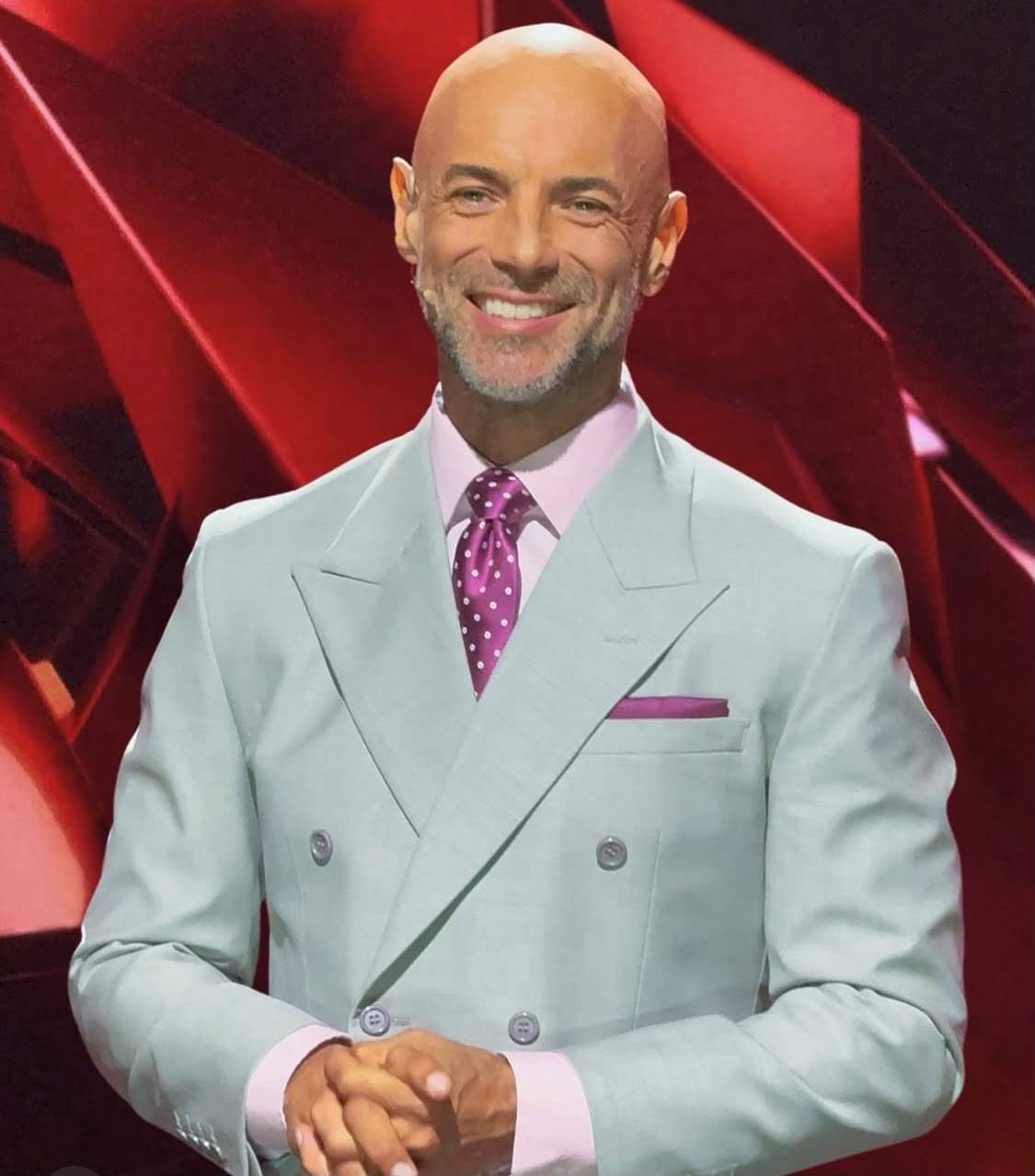 Javier Poza Expresa su Frustración ante el Cambio de Opinión del Público Dominicano: ''Los Mismos que Me Amaban Hoy Me Odian''
