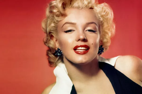 Marilyn Monroe: La Actriz que Desafió los Estereotipos de Hollywood