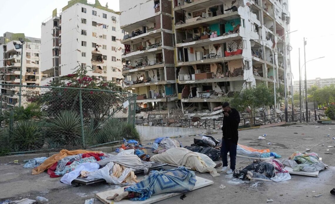 Disminuyen las Expectativas de Encontrar Supervivientes Tras Terremotos en Venezuela