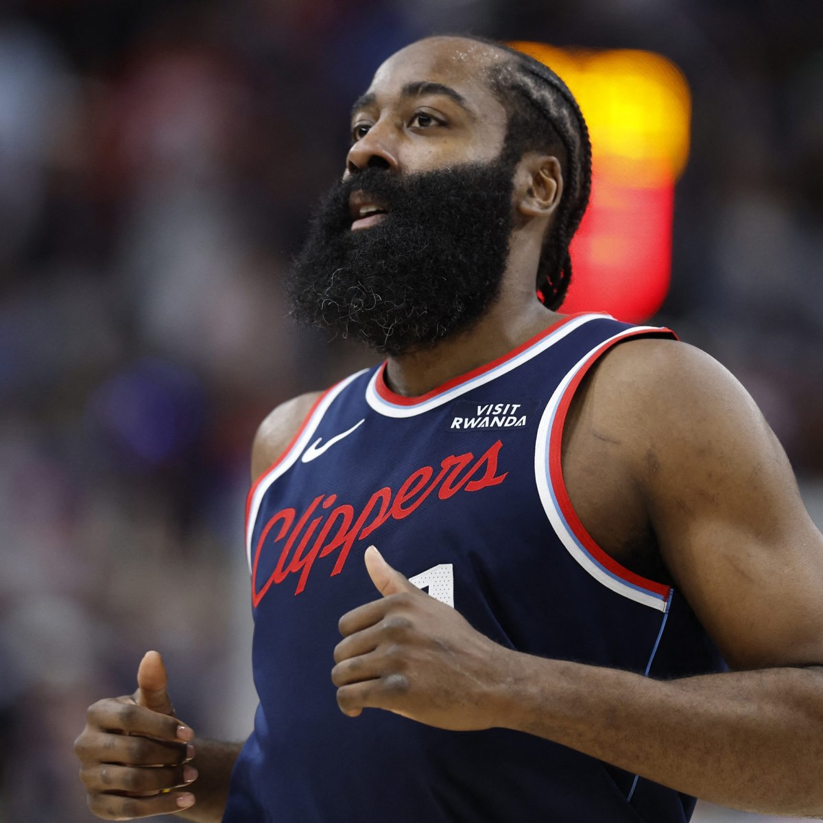 Jugador de la NBA James Harden Detenido por Posesión Ilegal de Arma en Houston