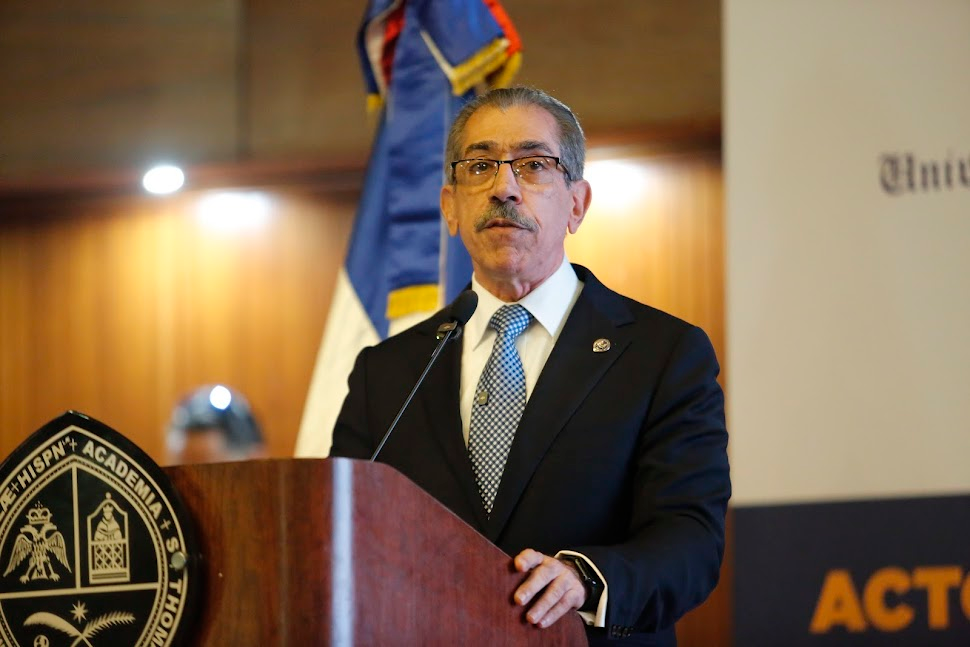 Jorge Asjana Asume Rectoría de la UASD; Radhamés Silverio Admite Derrota