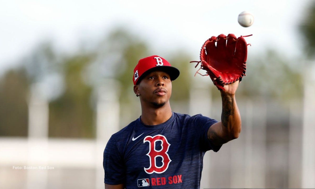 Los Medias Rojas de Boston Reasignan a Brayan Bello a Triple-A