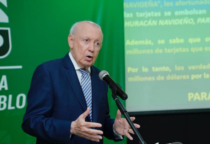Rafael Alburquerque acusa al Gobierno de engañar a la población con propuestas fiscales