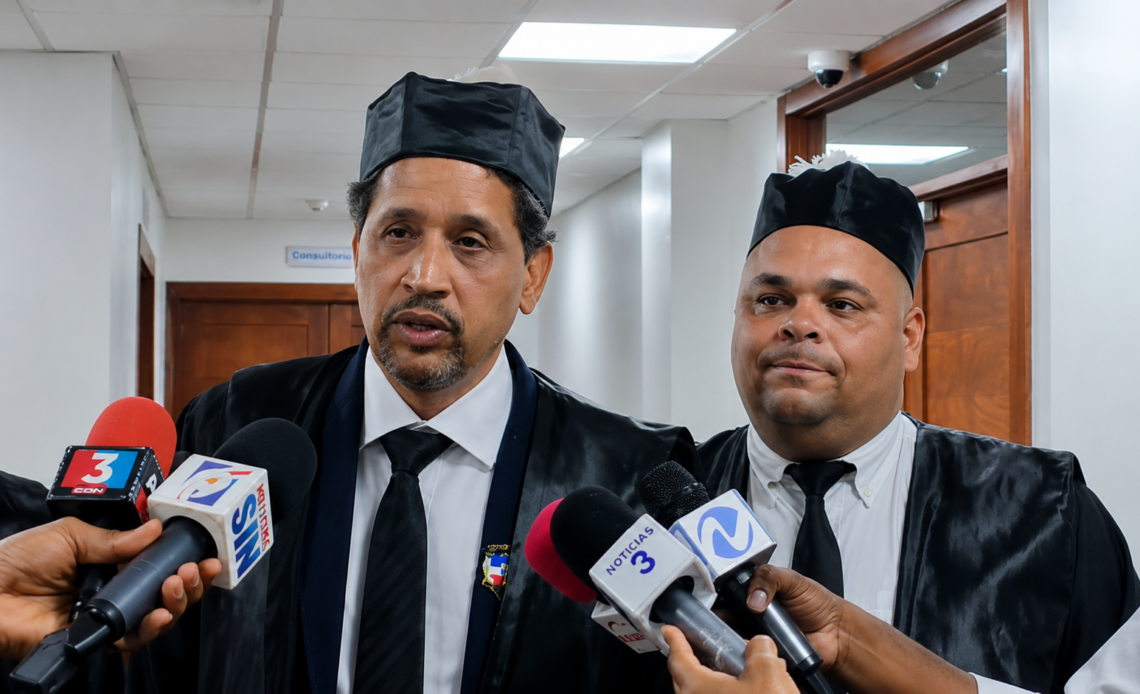 Defensa de Aurelio Valdez Denuncia Prórroga Ilegal en Investigación del Ministerio Público