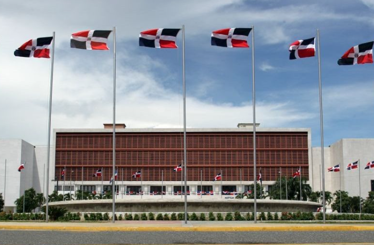 Diputados Ajustan Proyecto de Ley de Residuos Sólidos y lo Devuelven al Senado