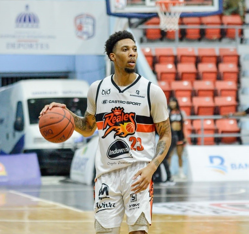 Los Reales de La Vega Derrotan a los Gigantes en la Súper Liga LNB con una Defensa Crucial